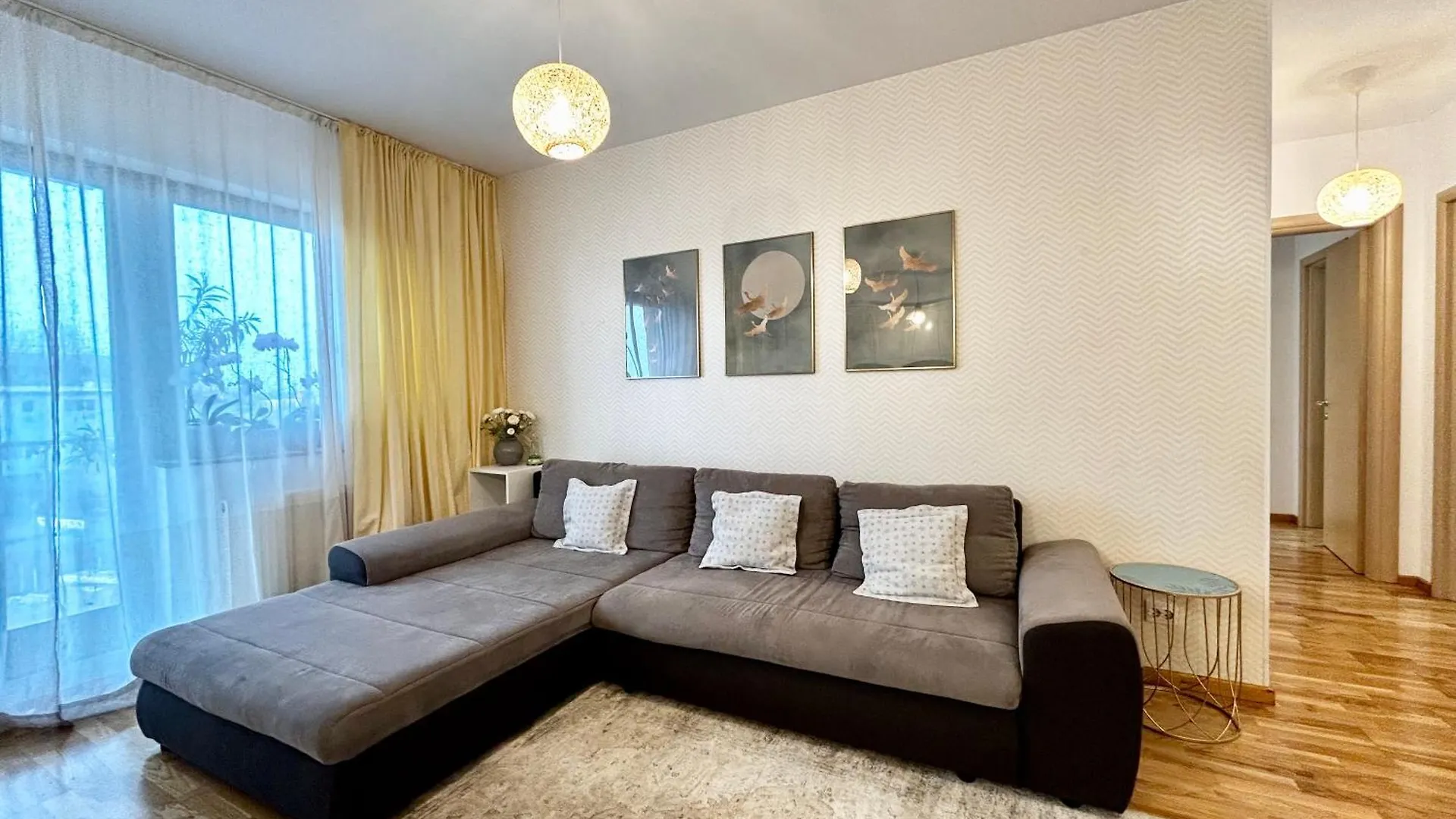 Cozy Family Home Bucharest 0*,
