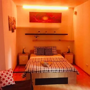 Central Charming Apartments Apartment